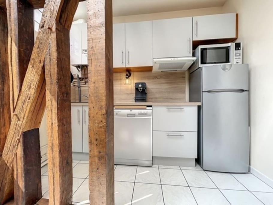 Appartement Au Coeur De Troyes Exterior photo